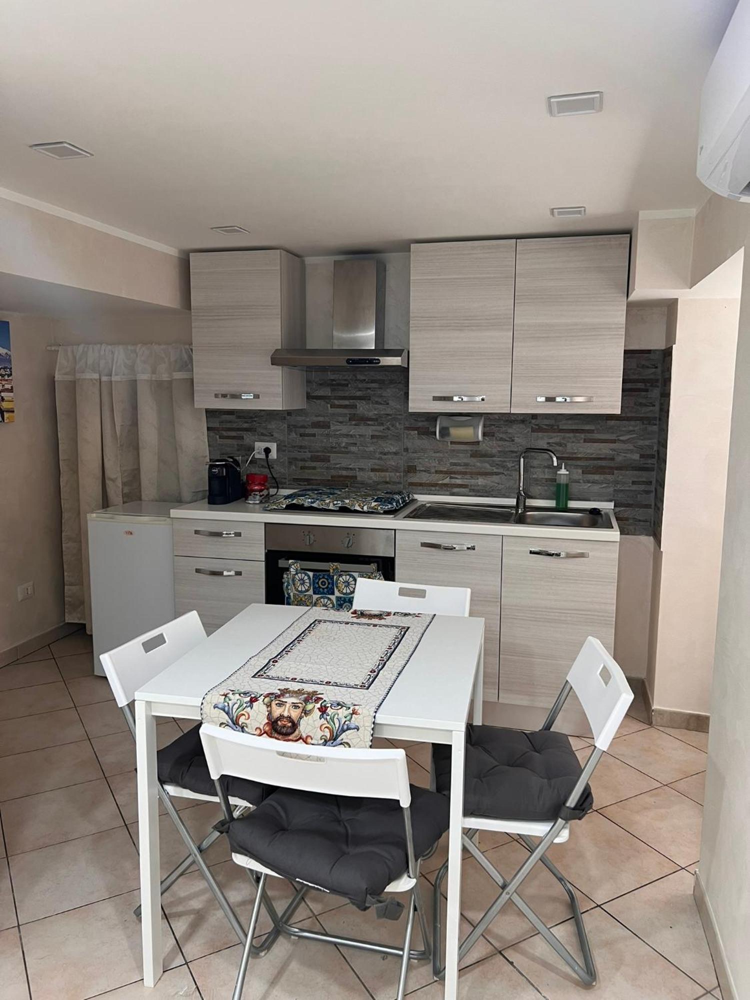 Lory House Apartment Katania Zewnętrze zdjęcie